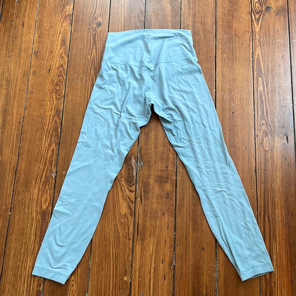 Lulu Lemon Sky blue leggings size 6